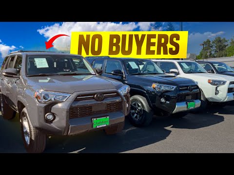 12 Cars Nobody Wants to Buy in 2025 (Huge discounts!)