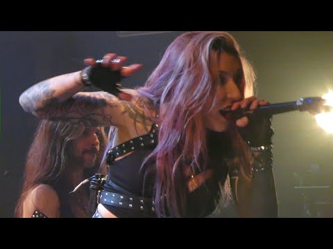 Cobra Spell - The Devil inside of me - Live Paris 2025