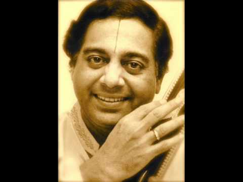 Mathemalayathwaja, Dharu Varnam in Khamas by Madurai T.N.Seshagopalan.