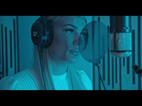 We Are - Alice Kucevic  Hugøy