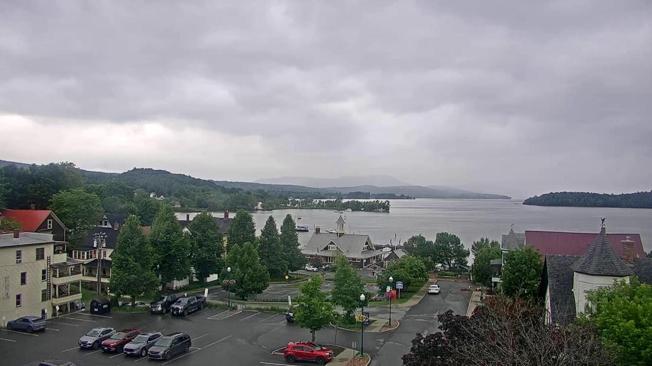 Live webcam view of Lake Memphremagog from Newport