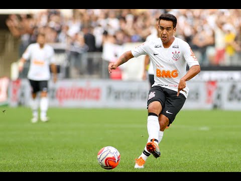 Jadson gols e lances