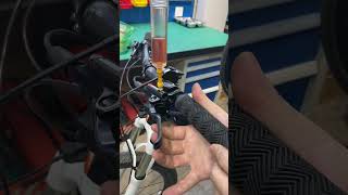 Hydraulic Brake Oil Top-Up #cycling #cyclingtips #tipsandtricks #Biketips #DIYbike