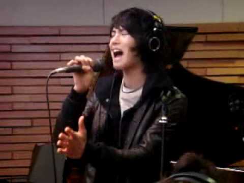 100205 CN Blue - "그럴 겁니다...잊을 겁니다..." (I will...forget you...) @ Starry Night