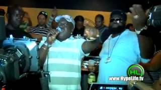 Hype It Up 24 Live form TIME SQUARE NY, Barrington Levy, Kranium, MTV VMA Review part 2 of 2)