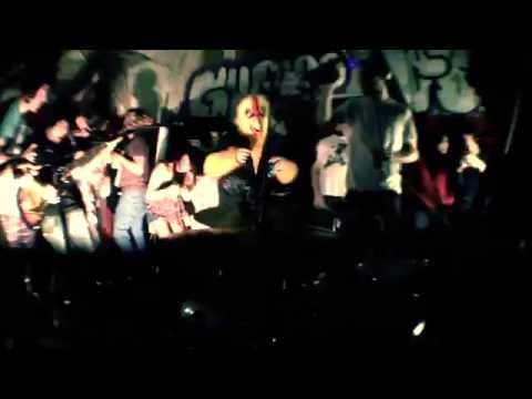 Mannequin Mishap Improper Decorum ⟔MV⟓