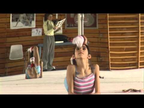 Gente joven nouvelle édition - UNIDAD 03 - Vidéo - Un cole de campeones - VO