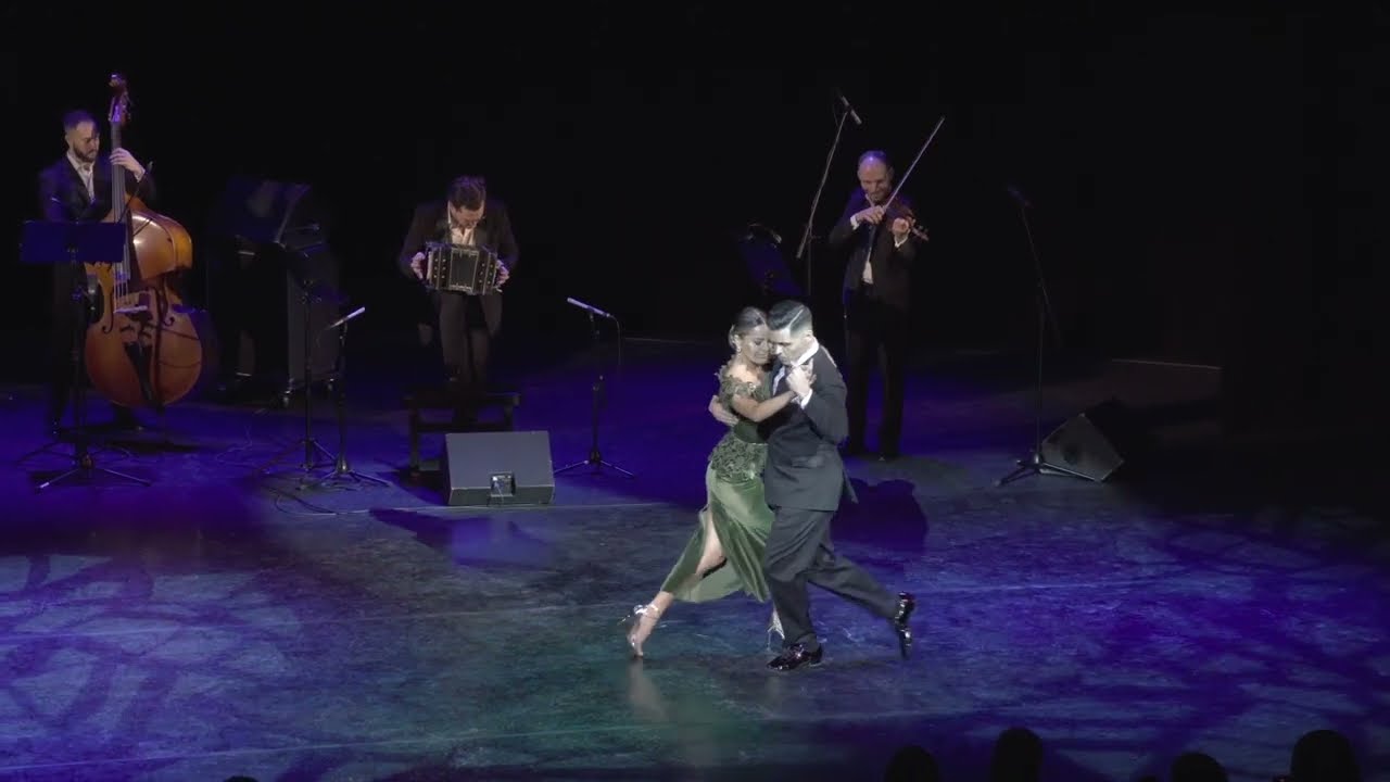 Video thumbnail for El  HURACAN,  Solo Tango Orquesta,   Evgenia Samoilova & Luis Squicciarini