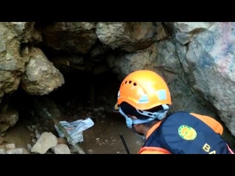 Search for survivors after deadly mine collapse in Indonesia