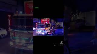 el cruzador los tucanes de tijuana #lostucanesdetijuana #corridos #camiones #carretera #automobile #