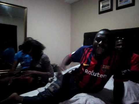 OVUEMAX SHOWING HIS VOCAL TALENT AT BENNYLEE'S BIRTHDAY