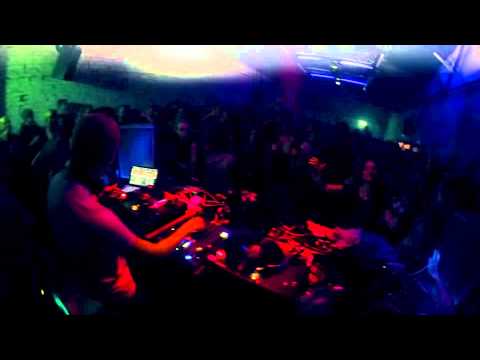 Feines Tier im Heinz Gaul mit Miyagi / siz.da / Franca / Philipp Fein