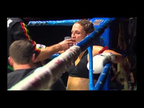 Warriors at WAR Super 8  Brisbane Final fight Nicole Brolan vs Tiana Caverley 19th June 2010