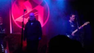 18 Summers / Silke Bischoff - 01 - Under your skin (live MB Leipzig 16.11.2012)