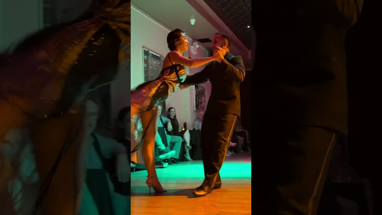 Video thumbnail for Yesica Esquivel & Ariel Leguizamon: Milongueando En El '40 by Forever Tango at Tango La Nacional 4/5