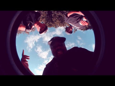 Oxomo - Day By Day (Feat. Verbz & Skinny Tallss) (Official Video)