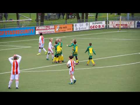 SVC'08 JO13-4 - Voorschoten '97 JO13-9