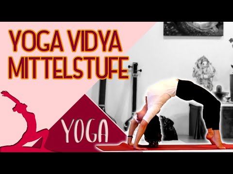 Yoga Mittelstufe mit Shivajyoti - Yoga Vidya Ashram Live - 16:30 Uhr 07.03.2021