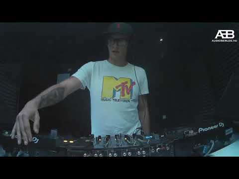 Ravetrickz pres: H!DAN - Rawland mix