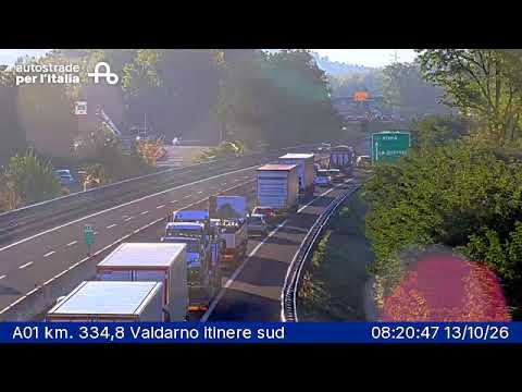 La coda lungo l'autostrada A1 (Immagini: Webcam Autostrade per l'Italia)