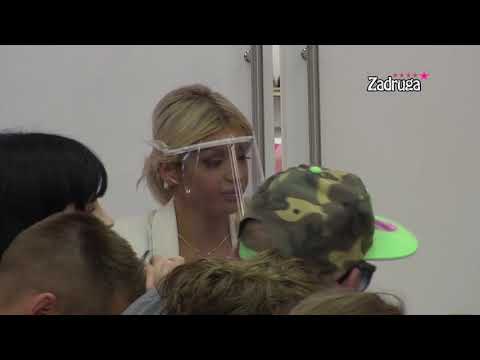 Zadruga 5 - Milica i Mensur oduševljeno gledaju ljubavni klip - 17.09.2021.