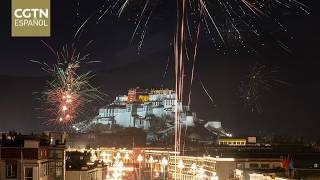 Las familias se reúnen para dar bienvenida al Año Nuevoen la región autónoma de Xizang