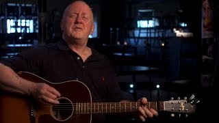 Christy Moore performs Fairytale of New York | The Story Of A Christmas Classic | RTÉ One