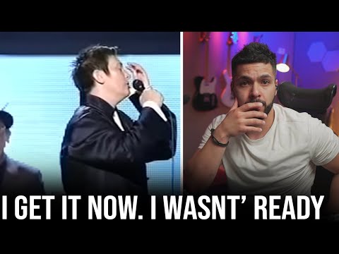 K.D.  Lang singing Leonard Cohen's Hallelujah... (Reaction!)