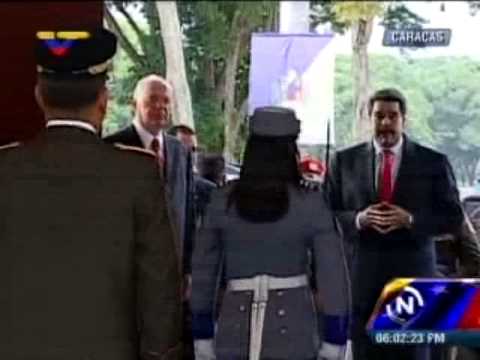 Maduro preside acto de entrega de sable de mando a oficiales