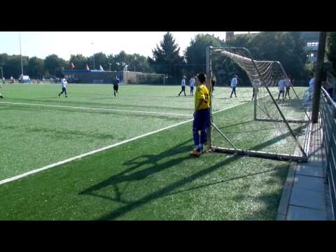 2010-10-01 Gunners B1- Internos B2 4-4 DSCN0852.MOV