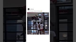 He was floating in the air on this layup 👀