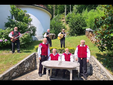 Pri farni cerkvici Trio Vikija Ašiča in Kvartet Grmada