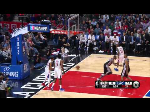 Boris Diaw Steal & Finds Jonathon Simmons