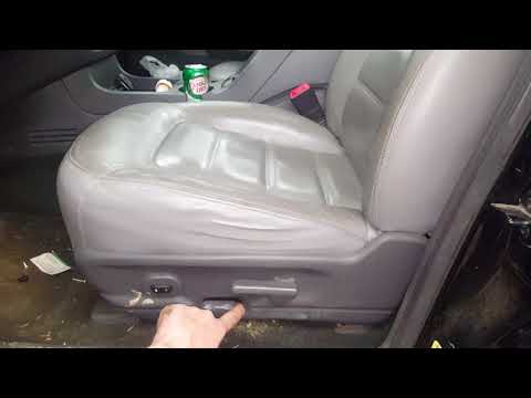 18P0032 - 2005 Ford Explorer XLT - Driver Left Front Power Seat