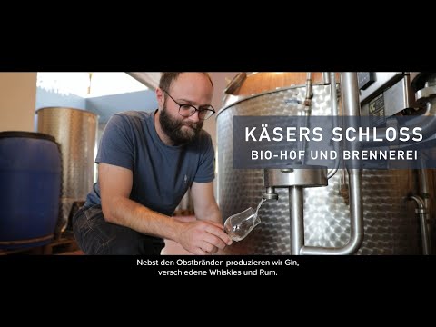 Idyllischer Bio-Bauernhof mit Brennerei in der Schweiz (Luchs & Hase / Käsers Schloss AG)