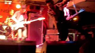 Amy Meredith - Kiss Me Quick live