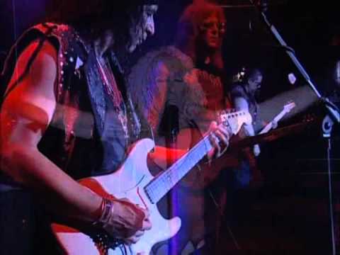 Twisted Sister - Live At The Astoria 2004 (Full Concert)