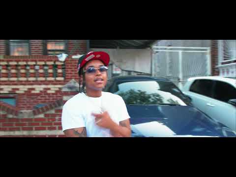 SAMMY DREADD FT. ZAYY BALENCIAGA -WALK IT OUT