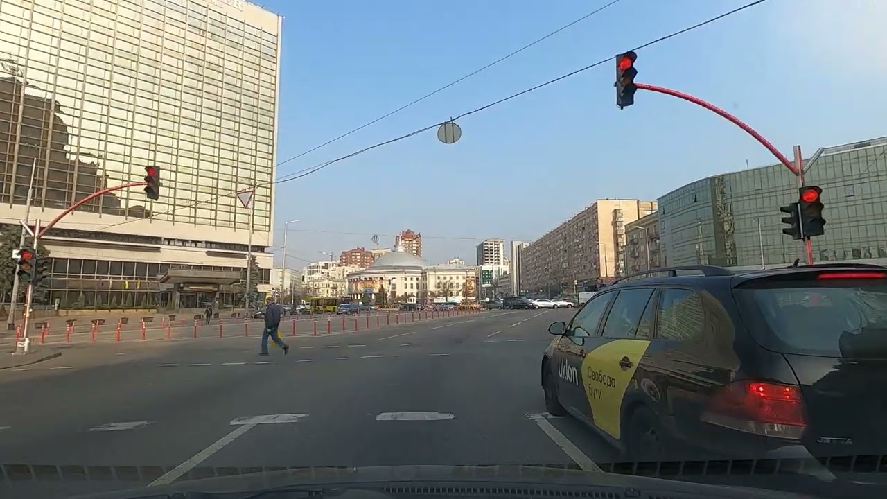 Площадь победы