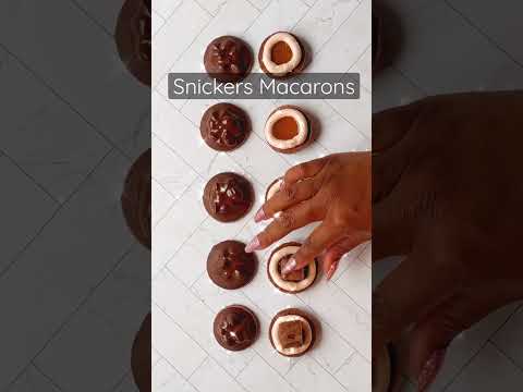 Who loves snickers? #baking #macaron #shorts #snickers #food #chocolate
