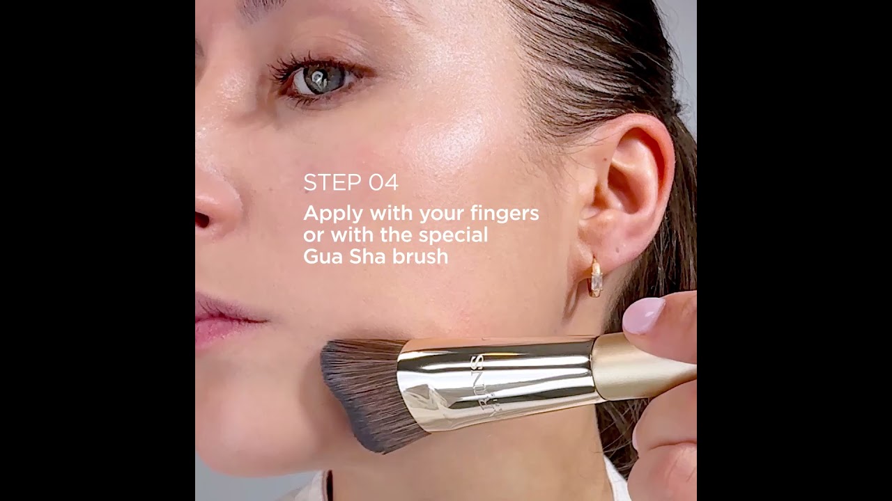 Double Serum Foundation - 2-in-1 Hybrid Foundation | CLARINS®