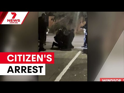 Drunk driver tackled in citizen's arrest after Windsor crash | 7NEWS