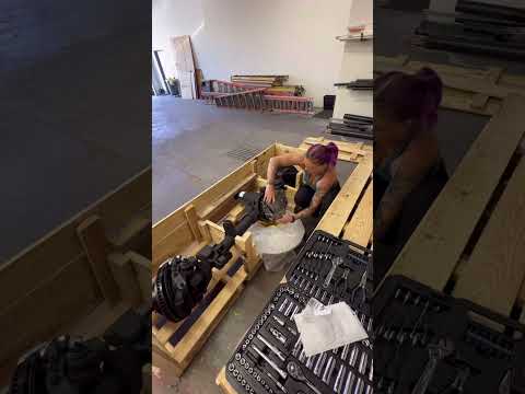Unboxing the Dana Spicer UD60’s and prepping for install. #jeepgladiatorrubicon #jeeptruck #jeep