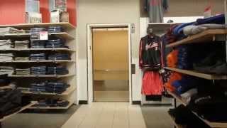 preview picture of video 'Nashua, NH: Montgomery Hydraulic Elevator @ Sears, Pheasant Lane Mall'