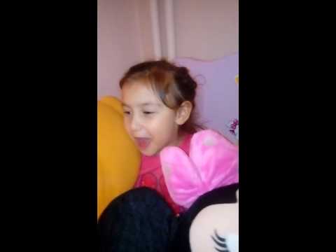 Çilek in Ellerim Şarkısı