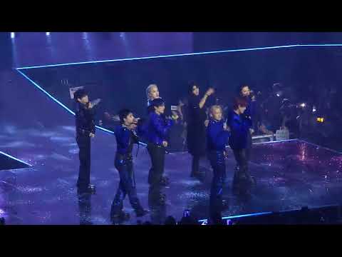 Stray Kids Walkin On Water - 2025 K-World Dream Awards 082125 Fancam