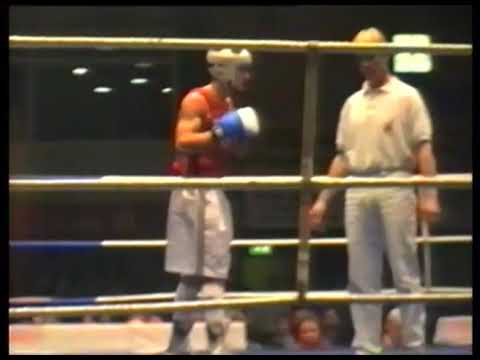 Boxen Bundesliga: Zeki Bir BC Hückelhofen -  Christian Wallot Velberter BC Disqualifikation 2 Runde