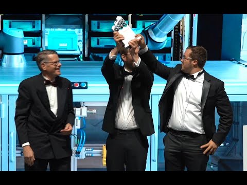 IFOY WINNER 2022  - robobrain.NEUROS  - robominds