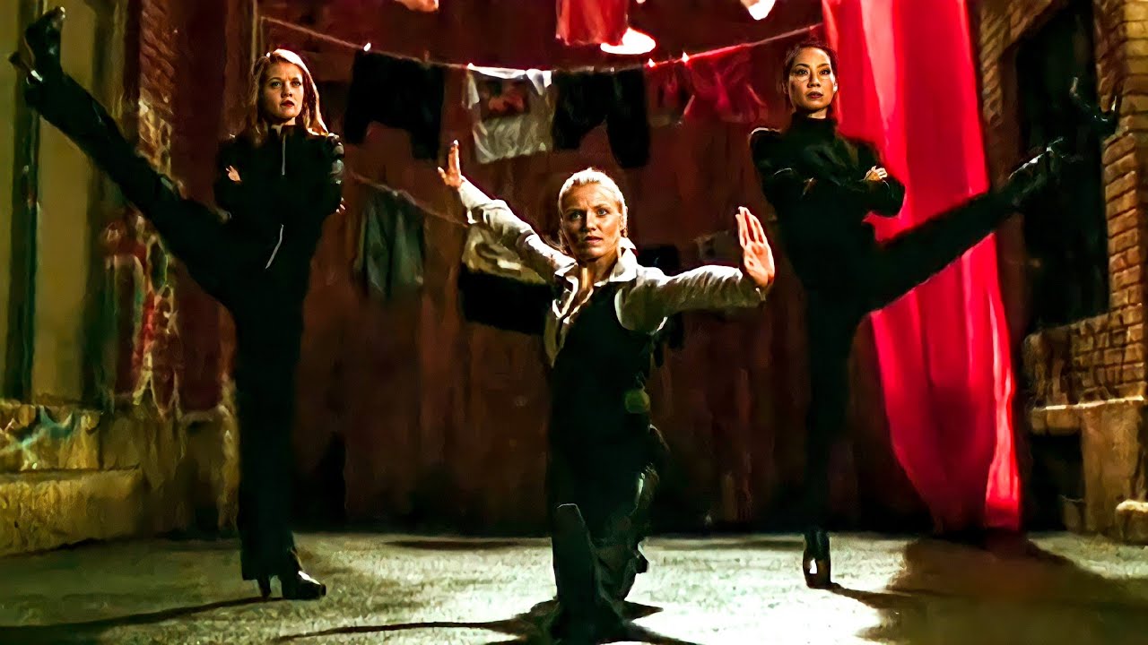 Pelea en el Callejón - Los Ángeles de Charlie (2000)