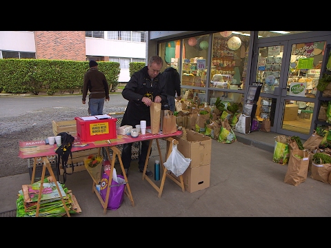 download lagu mp3 mp4 Laruche Qui Dit Oui, download lagu Laruche Qui Dit Oui gratis, unduh video klip Laruche Qui Dit Oui